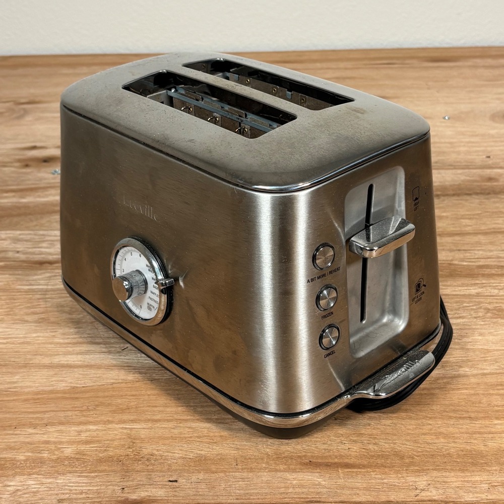 Breville BTA735 BSS Bit More 2-Slice Toaster Brushed Stainless Steel Silver